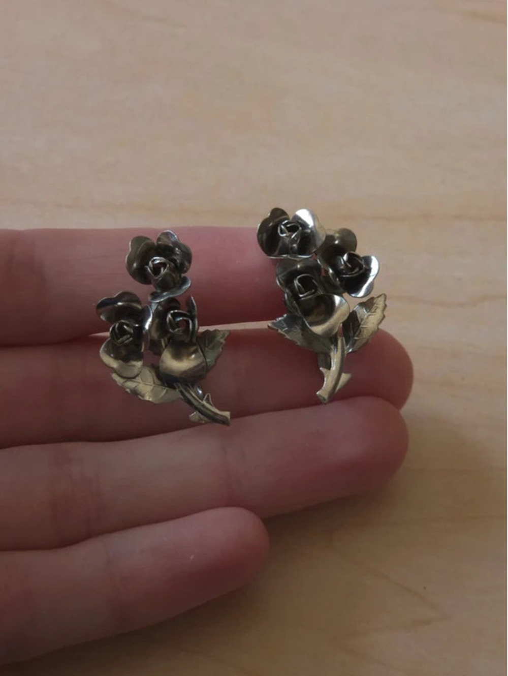 Vintage Mid Century silver tone floral earrings